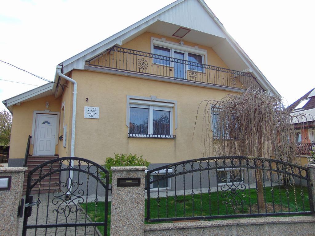 Kata Vendeghaz Hotel Bük Buitenkant foto