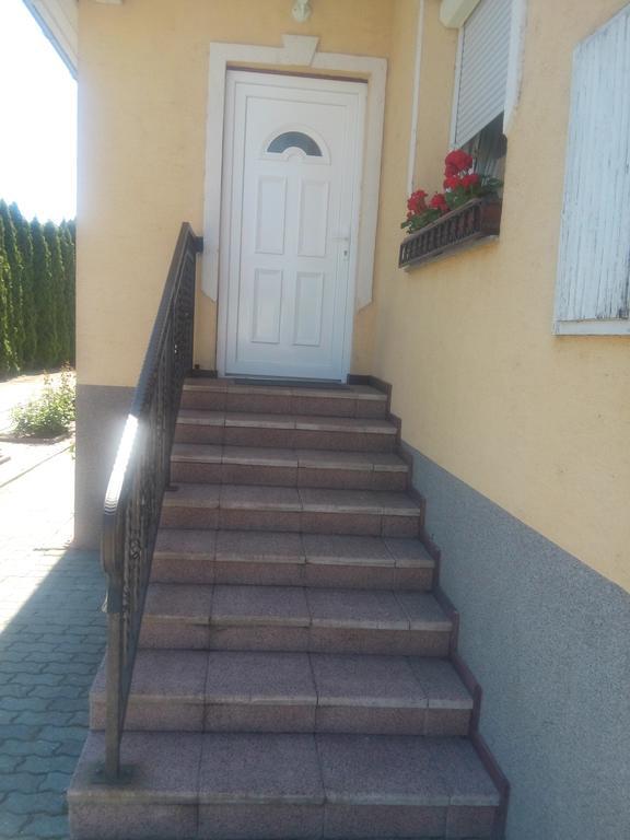Kata Vendeghaz Hotel Bük Buitenkant foto